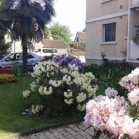 Les Floralies Bis Lägenhet Pau Exteriör bild